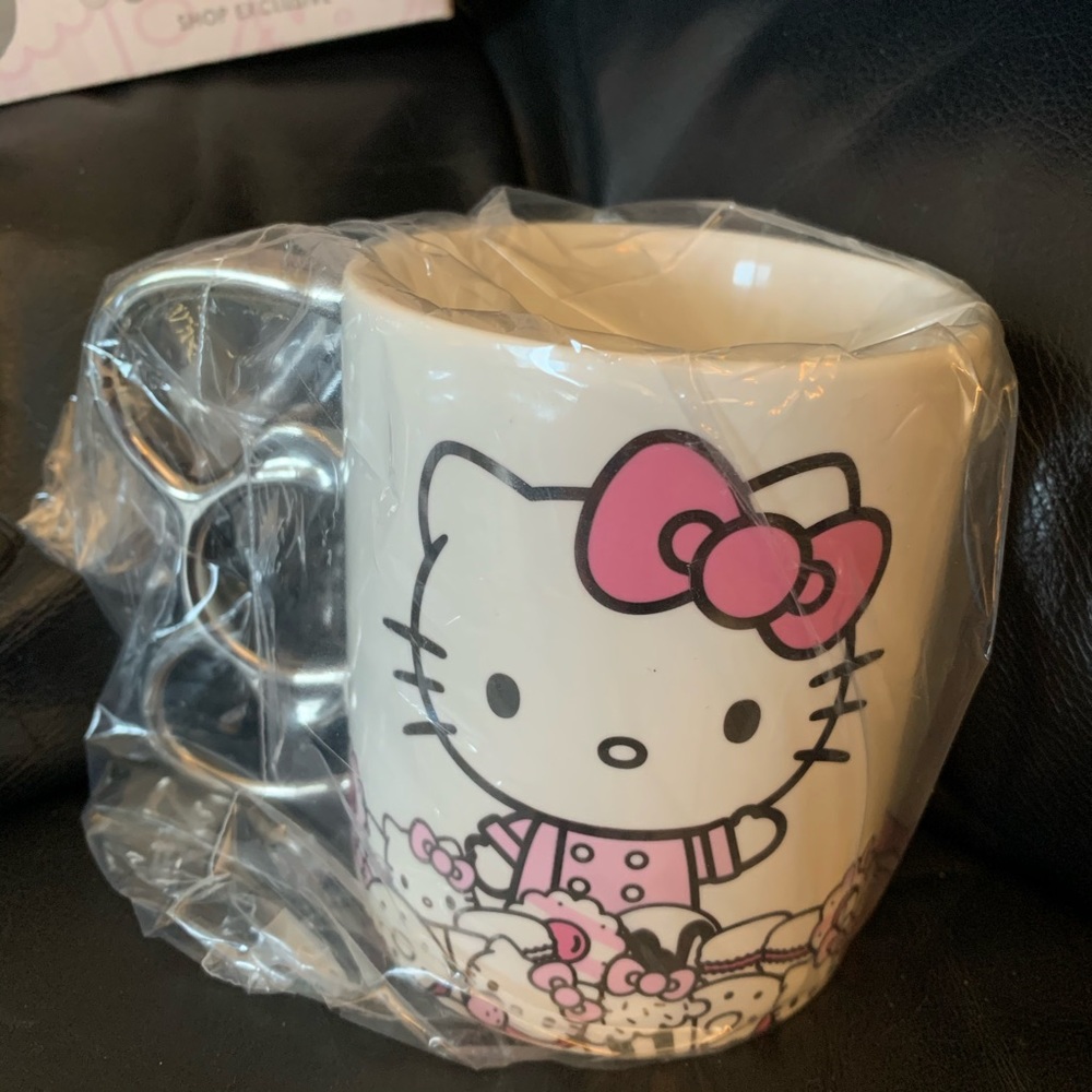 Hello Kitty Cafe Exclusive Mug